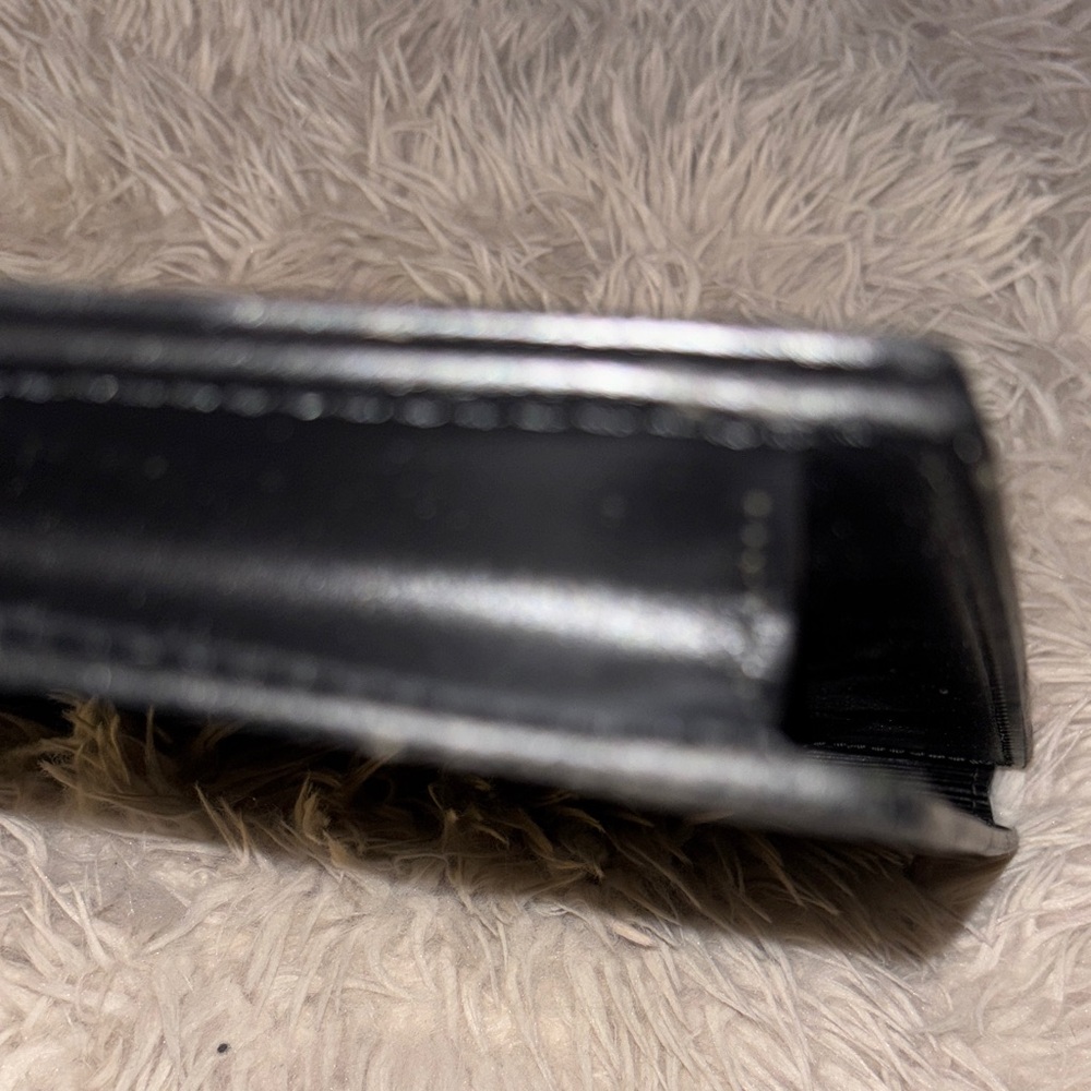 Louis Vuitton Black Epi Leather Twist Lock Clutch - Picture 9 of 10